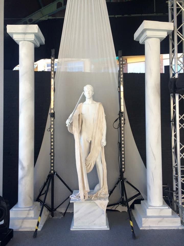 Montaje decorativo con detalles para evento